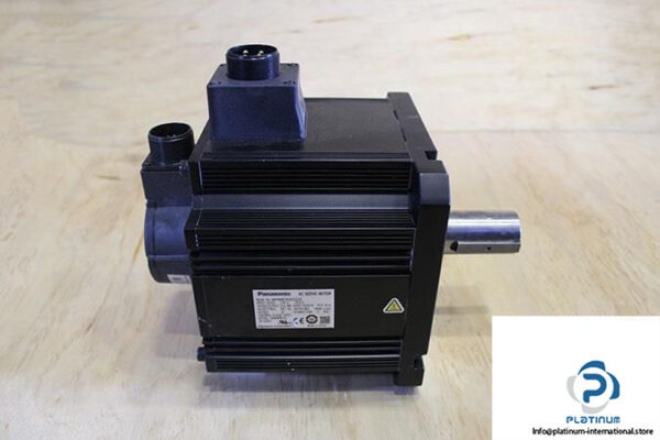 PANASONIC-MHME302GCG-AC-SERVO-MOTOR_675x450.jpg