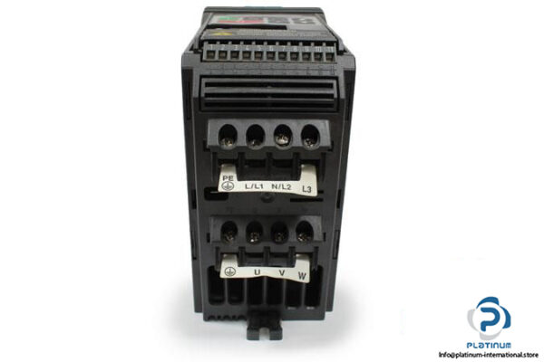 SIEMENS-6SE9212-7DA40-INVERTER-DRIVE3_675x450.jpg