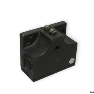 euchner-sn02r12-502-m-switching-elementused