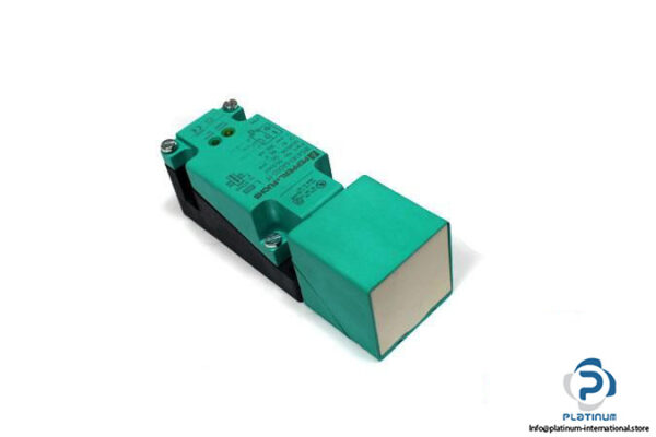 PEPPERLFUCHS-3RG4141-6AD00-PF-INDUCTIVE-PROXIMITY-SWITCH_675x450.jpg