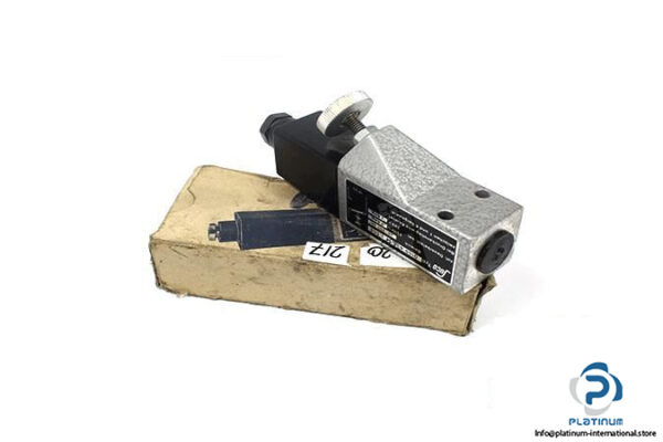 SUCO-0159-433-14-1-001-PISTON-PRESSURE-SWITCH_675x450.jpg