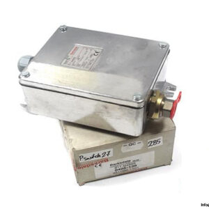 BARKSDALE-B1T-M48SS-0405-136-BOURDON-TUBE-PRESSURE-SWITCH_675x450.jpg