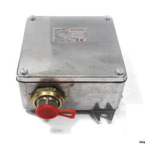 BARKSDALE-B1T-M48SS-0405-136-BOURDON-TUBE-PRESSURE-SWITCH4_675x450.jpg