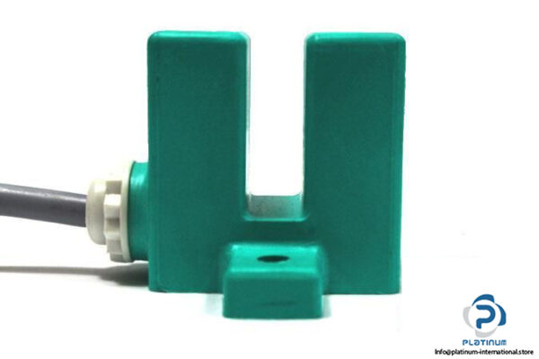 PEPPERLFUCHS-SJ10-E2-INDUCTIVE-SLOT-SENSOR5_675x450.jpg