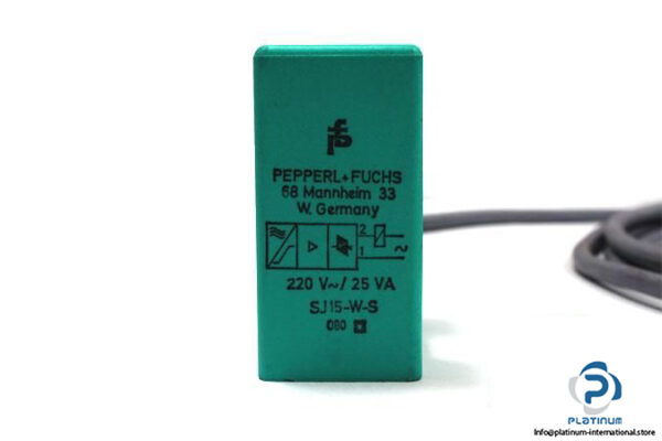 PEPPERLFUCHS-SJ15-W-S-INDUCTIVE-SLOT-SENSOR5_675x450.jpg