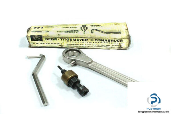 titgemeyer-hand-rivet-tool-r1