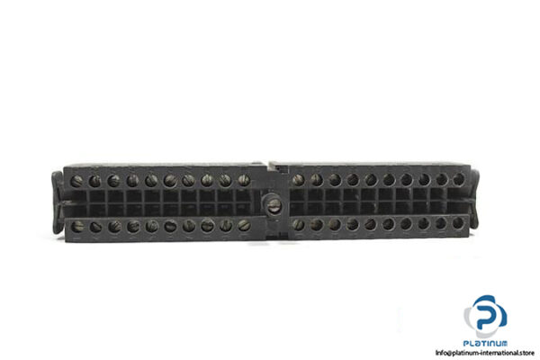 SIEMENS-6ES7-392-1AM00-0AA0-WMR-V0-FRONT-CONNECTOR_675x450.jpg