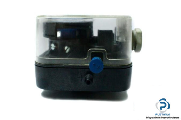 DUNGS-LGW-50-A2P-DIFFERENTIAL-PRESSURE-SWITCH4_675x450.jpg