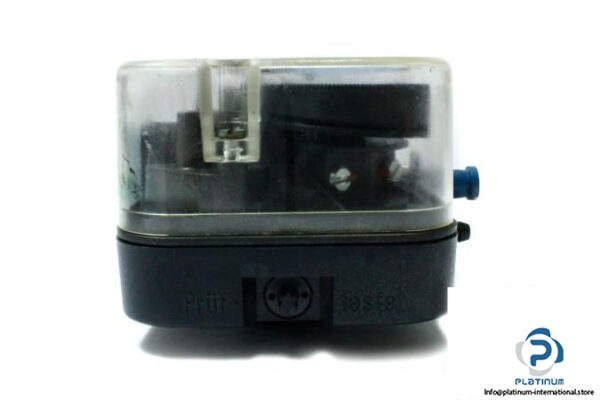 DUNGS-LGW-50-A2P-DIFFERENTIAL-PRESSURE-SWITCH5_675x450.jpg