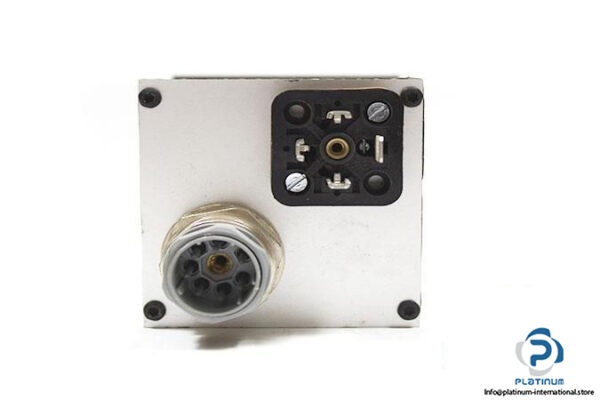 HYDAC-EDS-601-100-000-905198-ELECTRONIC-PRESSURE-SWITCH5_675x450.jpg