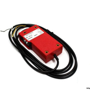 LEUZE-RK-804-PHOTOELECTRIC-RETRO-REFLECTIVE-SENSOR_675x450.jpg