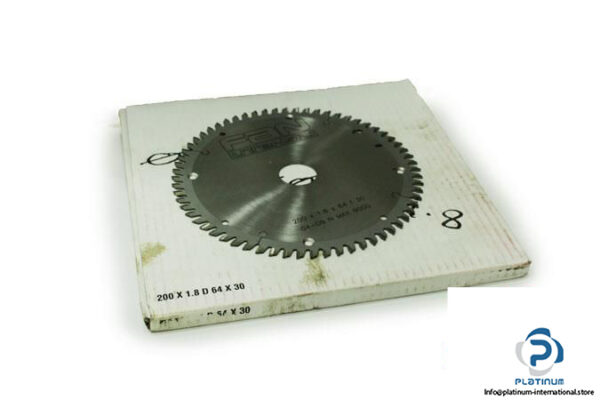 FAN-UTENSILI-200-X-18-Z-64-F-30-SAW-BLADE_675x450.jpg