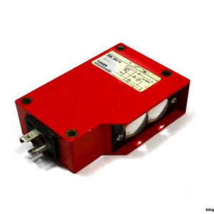 LEUZE-RK-854-PHOTOELECTRIC-DIFFUSE-SENSOR3_675x450.jpg