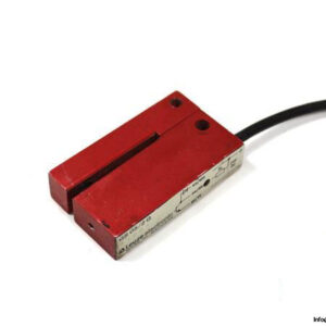 LEUZE-GS-05-2G-FORKED-PHOTOELECTRIC-SENSOR4_675x450.jpg