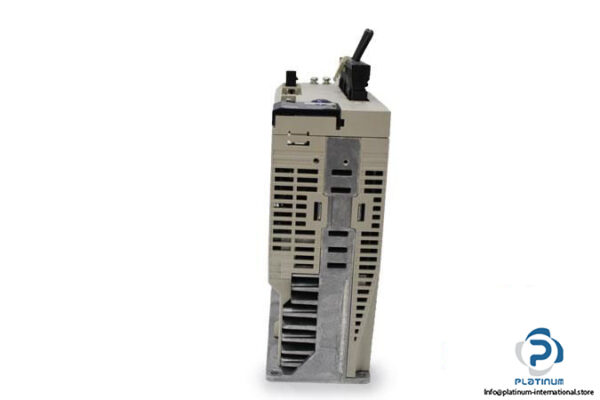 YASKAWA-SGDV-7R6A01A002000-SERVO-DRIVE4_675x450.jpg