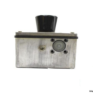 REXROTH-HED-2-OA-24400-KL24-R900451231-PRESSURE-SWITCH4_675x450.jpg