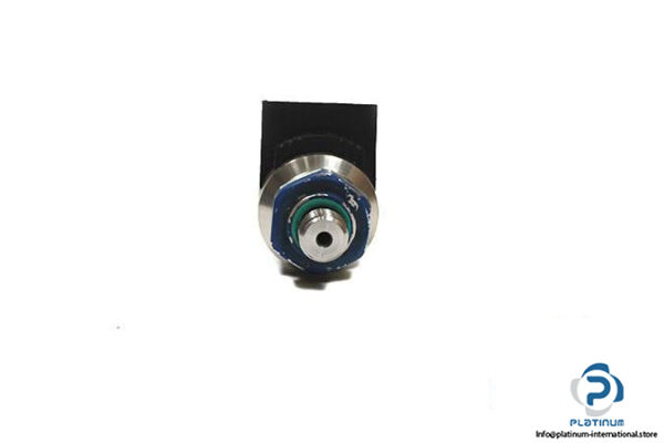 HYDAC-EDS-344-2-250-000-906321-PRESSURE-SWITCH4_675x450.jpg