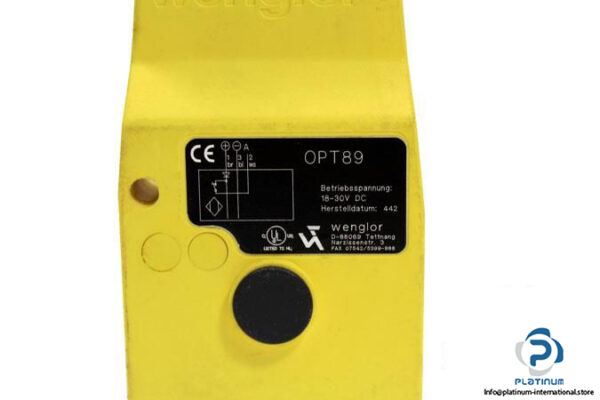 WENGLOR-OPT89-PHOTOELECTRIC-REFLEX-SENSOR6_675x450.jpg