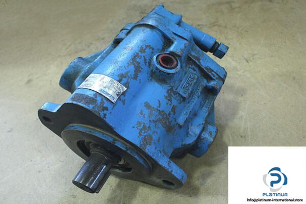 VICKERS-PVB29-RS-20-CM-11-AXIAL-PISTON-PUMP-VARIABLE-DISPLACEMENT_675x450.jpg