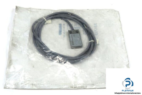 BALLUFF-BES-516-133-SA2-02-INDUCTIVE-SENSOR-_675x450.jpg