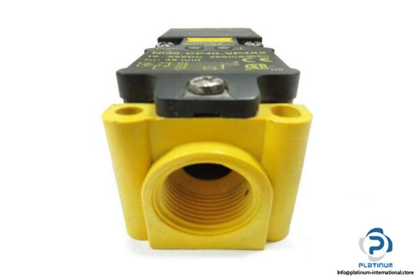 TURCK-NI35-CP40-VP4X2-INDUCTIVE-SENSOR4_675x450.jpg