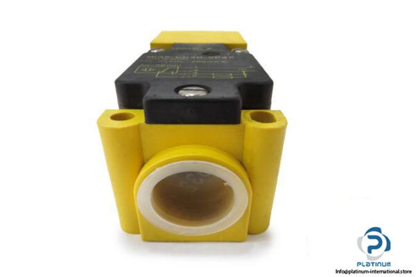 TURCK-NI35-CP40-VP4X-INDUCTIVE-SENSOR4_675x450.jpg