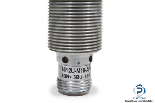 TURCK-NI12U-M18-AP6X-H1141-INDUCTIVE-SENSOR4_675x450.jpg