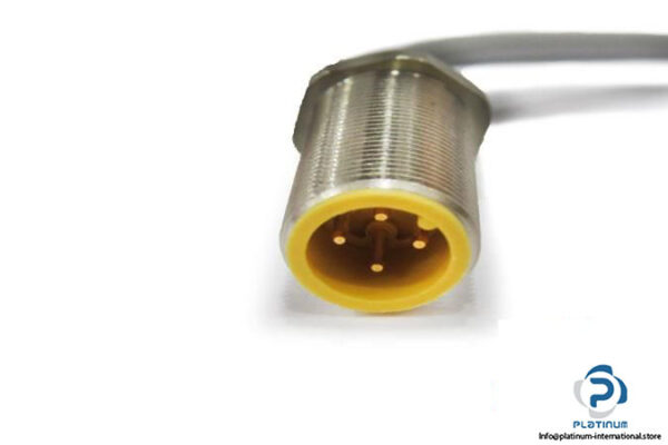 TURCK-NI1-Q65-AP6-0160-FSF44S304-INDUCTIVE-SENSOR6_675x450.jpg