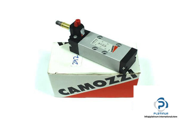 CAMOZZI-951-000-P15-23IL-SINGLE-SOLENOID-VALVE_675x450.jpg