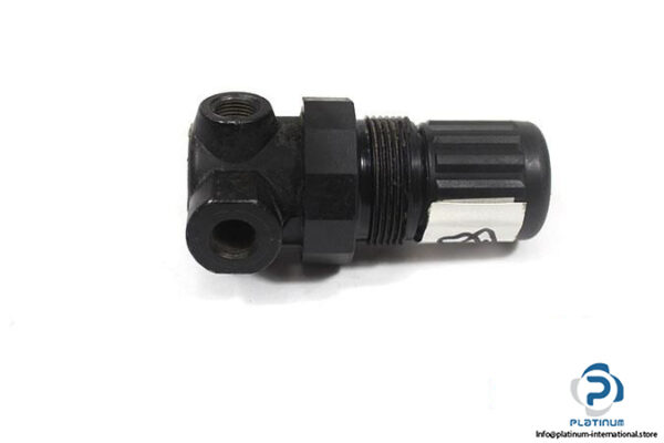 norgren-r07-100-rnkg-minatuer-ported-pressure-regulator3_675x450