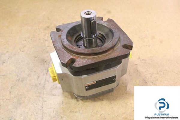 REXROTH-R900932267-INTERNAL-GEAR-PUMP4_675x450.jpg
