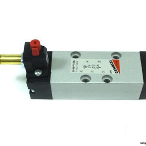 CAMOZZI-951-000-P15-23IL-SINGLE-SOLENOID-VALVE4_675x450.jpg
