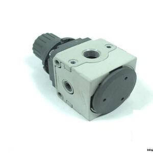 CAMOZZI-MC104-R00-PRESSURE-REGULATOR-4_675x450.jpg