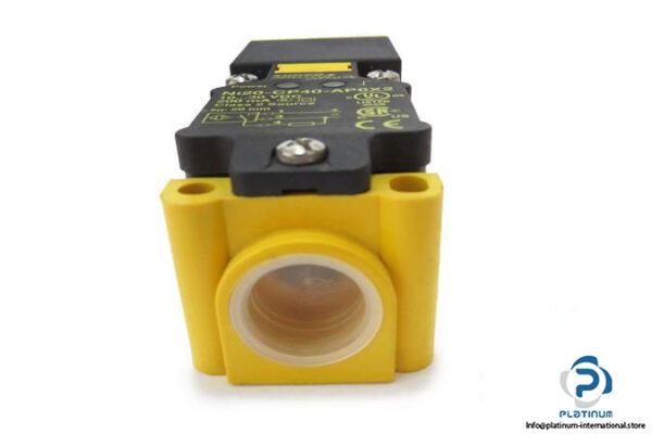 TURCK-NI20-CP40-AP6X2-INDUCTIVE-SENSOR4_675x450.jpg