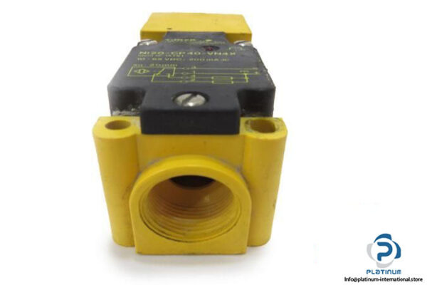TURCK-NI20-CP40-VN4X-INDUCTIVE-SENSOR4_675x450.jpg