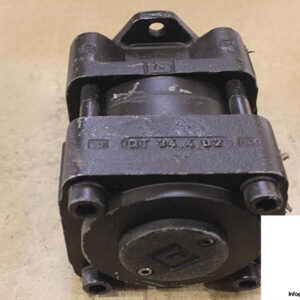 BUCHER-QT33-012R-INTERNAL-GEAR-PUMP5_675x450.jpg