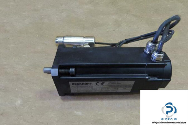 BECKHOFF-AM3023-1C20-SERVO-MOTOR_675x450.jpg