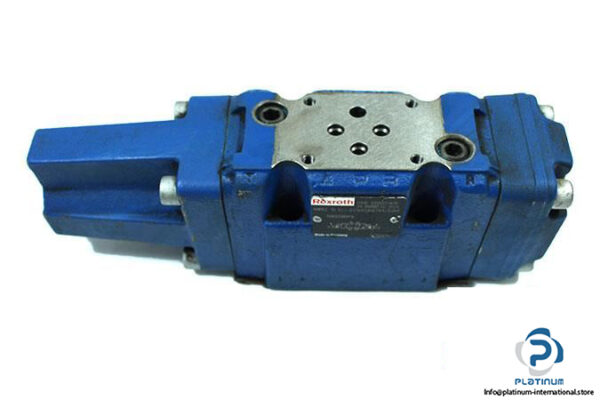 REXROTH-R900928892-PROPORTIONAL-DIRECTIONAL-VALVE_675x450.jpg