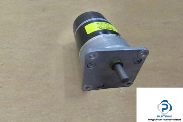 BERGER-LAHR-RSM-8283-B-FK-AC-SERVO-MOTOR4_675x450.jpg