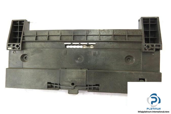 SIEMENS-6ES7-193-0CB10-0XA0-TERMINAL-BLOCK3_675x450.jpg