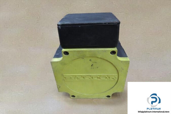 BALDOR-BSM100A-2150AA-AC-SERVO-MOTOR3_675x450.jpg