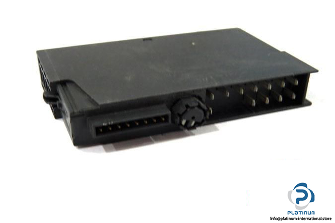 SIEMENS-6ES7-132-4HB01-0AB0-DIGITAL-Output-MODULE3_675x450.jpg