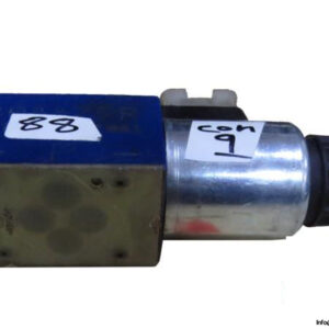 REXROTH-R900924393-DIRECTIONAL-CONTROL-VALVE4_675x450.jpg