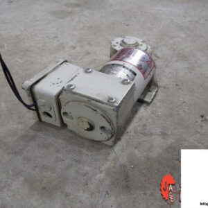 LENZE-1312145-250-SERVO-MOTOR-WITH-GEAR4_675x450.jpg