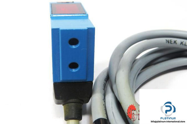 SICK-WS12-D1321-THROUGH-BEAM-PHOTOELECTRIC-SENSOR5_675x450.jpg