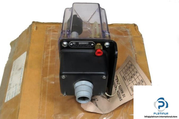 BIJUR-DELIMON-TM-1-LUBRICATOR5_675x450.jpg