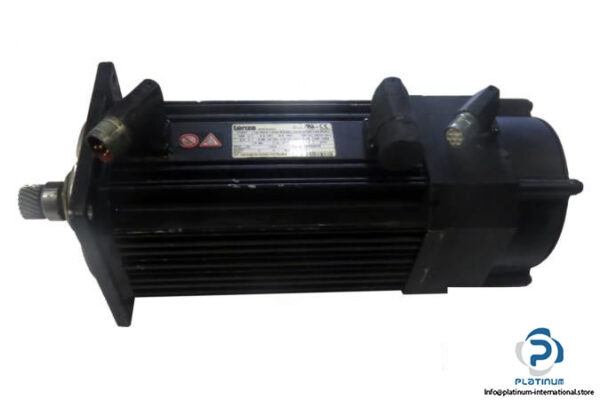 Lenze-MCA-13134-RS0B0-Z0D0-STBF10N-R0SU-Servo-Motor_675x450