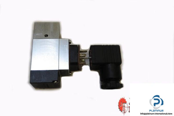 TRAFAG-9K0-9K02083-PRESSURE-SWITCH4_675x450.jpg