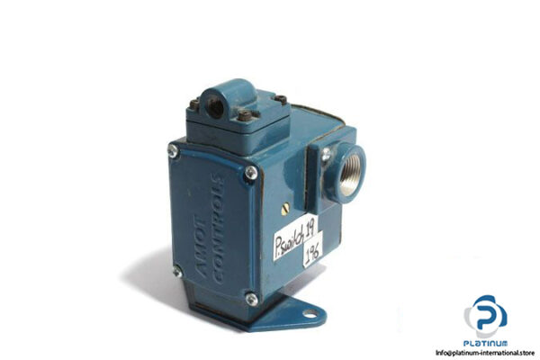 amot-4140ck1e11aao-ee-single-step-pressure-switch-3