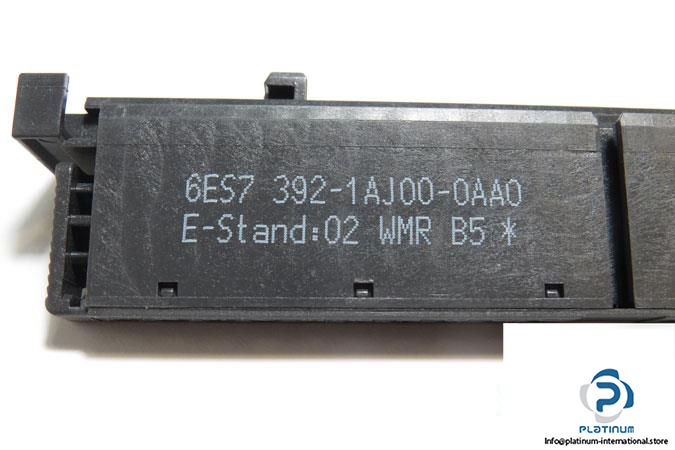SIEMENS-SIMATIC-6ES7-392-1AJ00-0AA0-CONNECTOR5_675x450.jpg